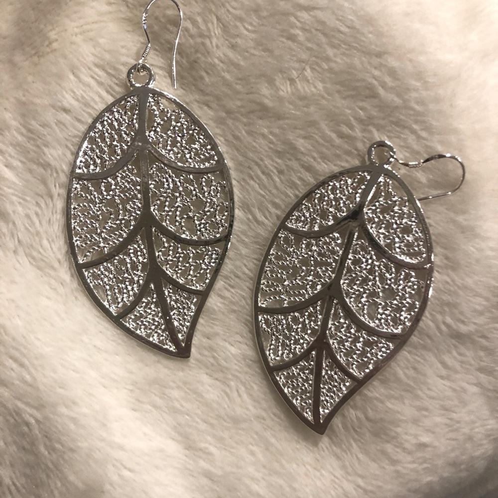 STERLING LEAF EARRINGS